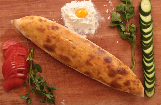 Kapalı Kavurmalı Soğanlı Pide pidesi